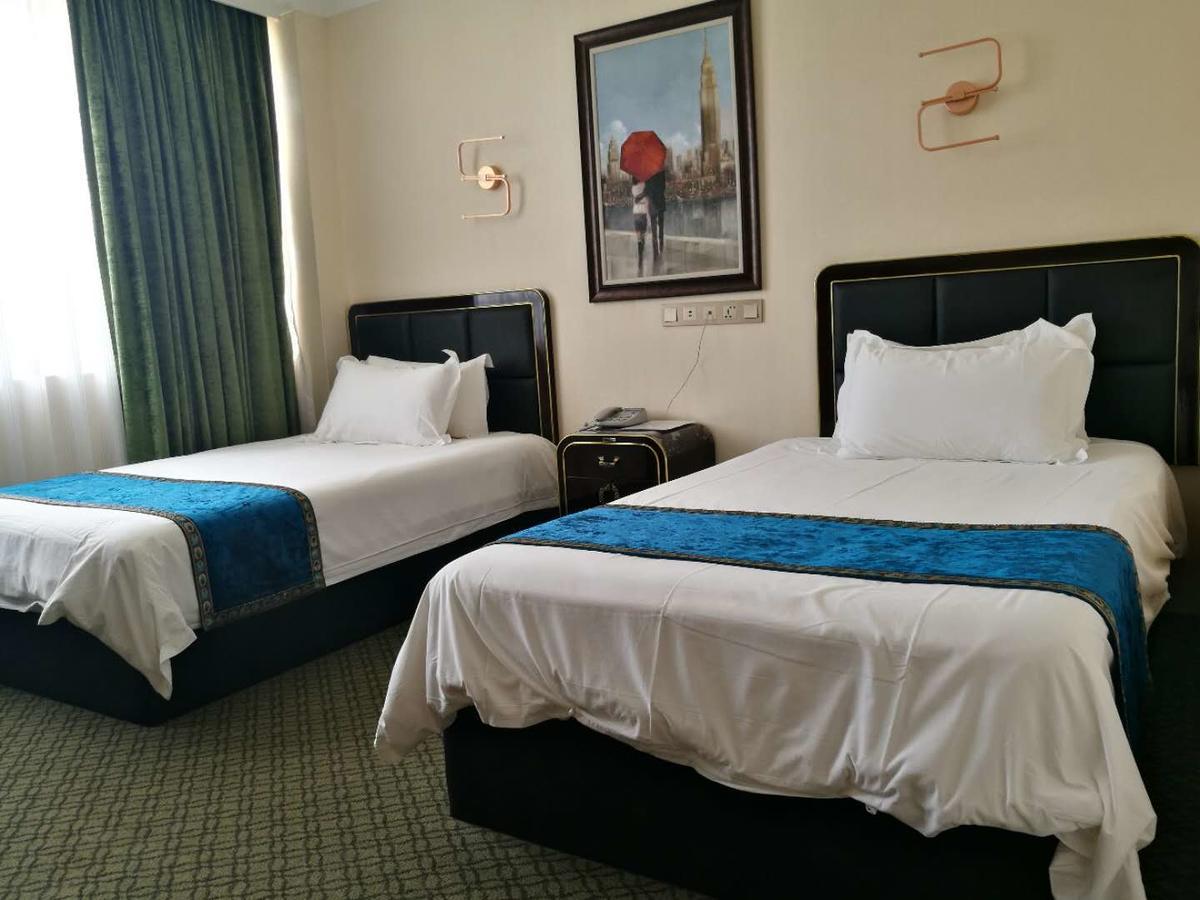 Star Sands Hotel Garapan Esterno foto
